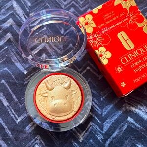 Clinique Limited edition highlighter year of the cow. New in the box.
